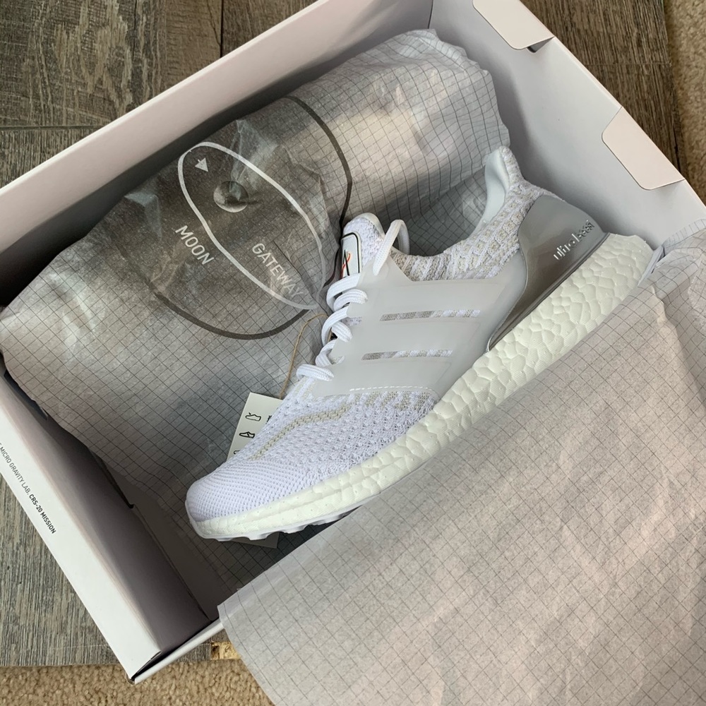 adidas UltraBOOST 5.0 - Picture 10 of 10